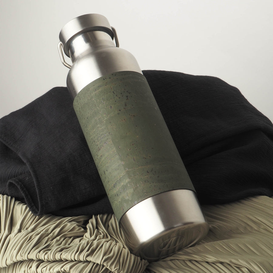 Edelstahl Trinkflasche 750ml mit Korksleeve