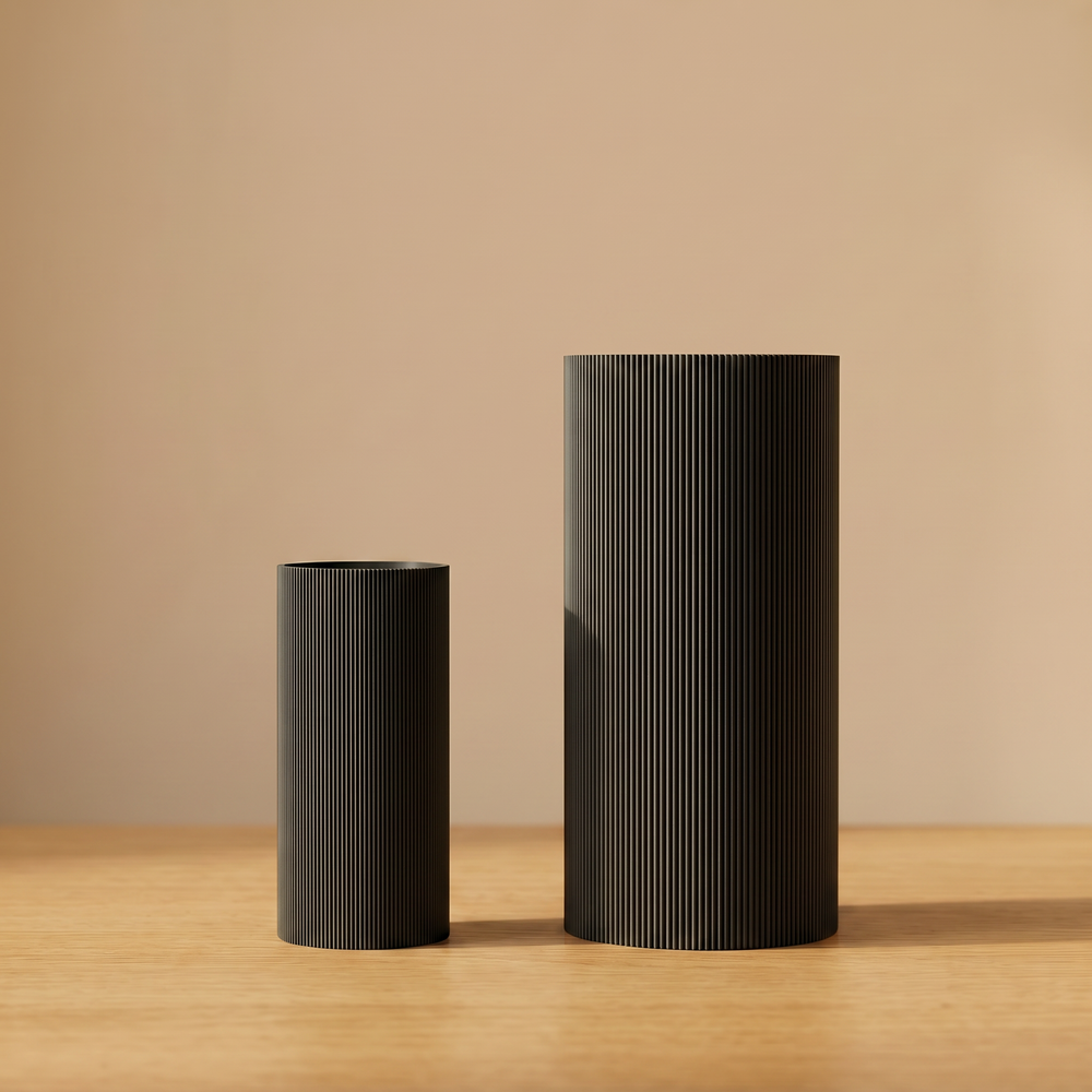 klein / Schwarz